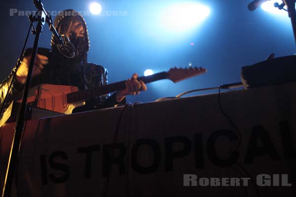 IS TROPICAL - 2011-01-20 - PARIS - Le Bataclan - 